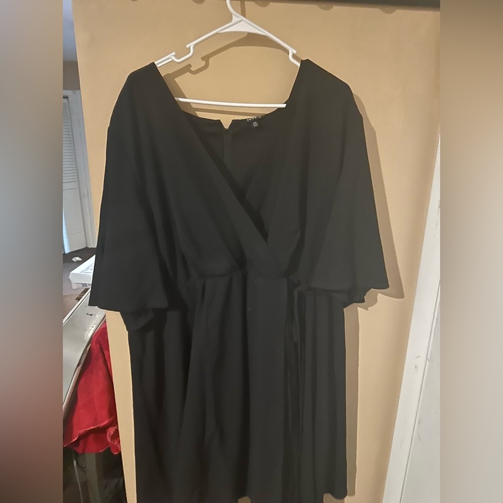 Size 24 zip back torrid dress